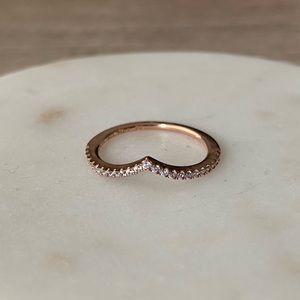 Pandora sparkling wishbone ring